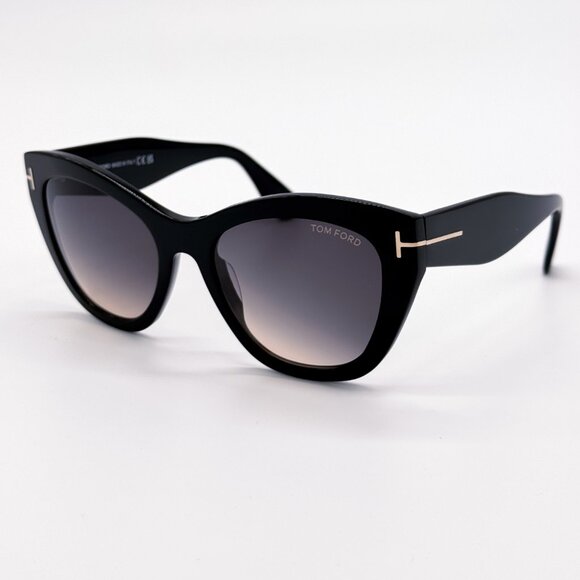 NEW TOM FORD CARA TF940 01B WOMEN CAT EYE SUNGLASSES FT0940/S BLACK - Picture 6 of 12